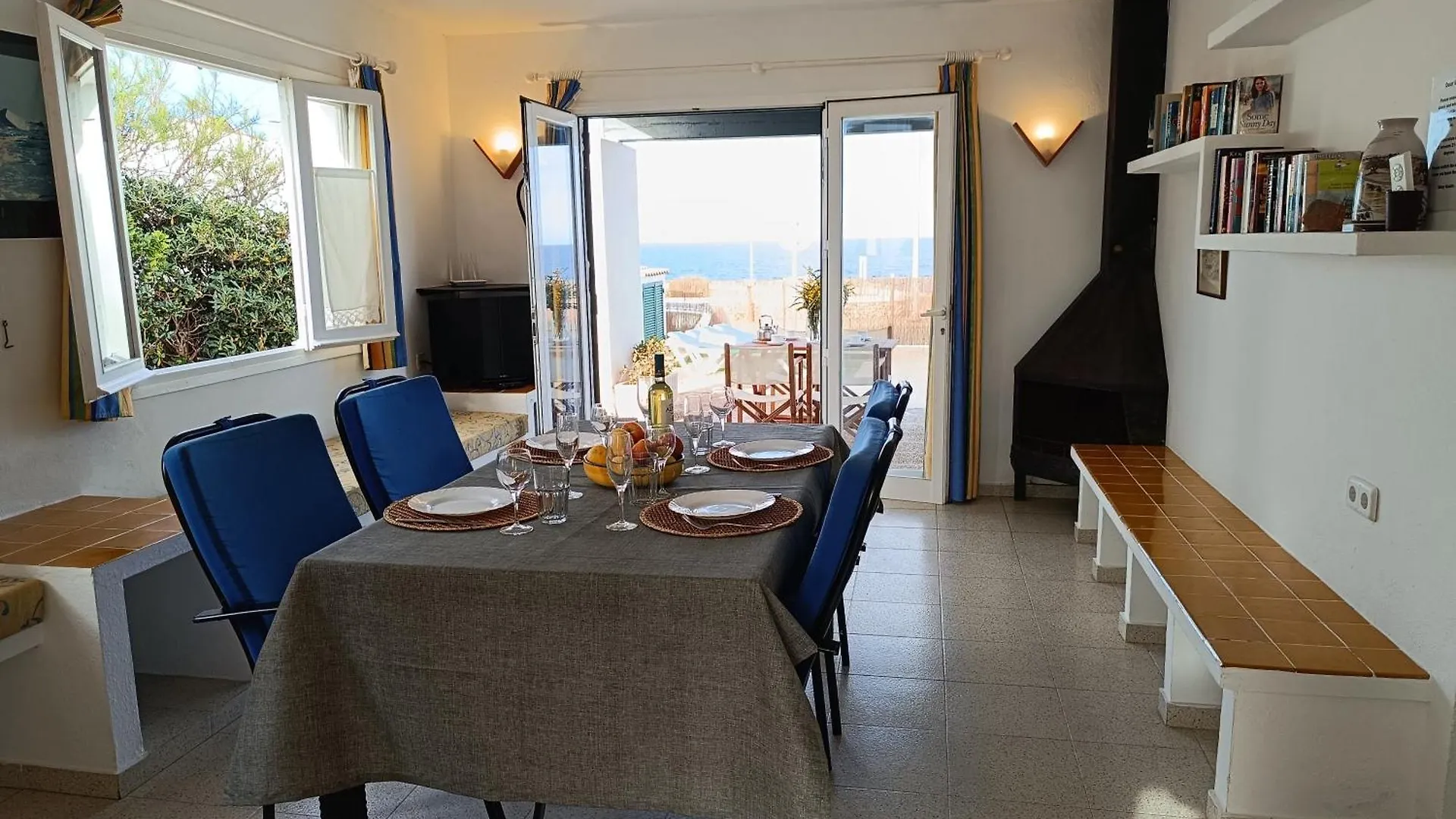 Villa Victor - Primera Linea Mar, Vista A Puesta De Sol 칼라엔블레인즈